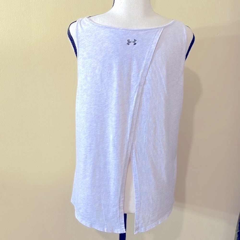 Under Armour Athletic Split Overlapping Back Sleeveless Light LavenderTop Size M